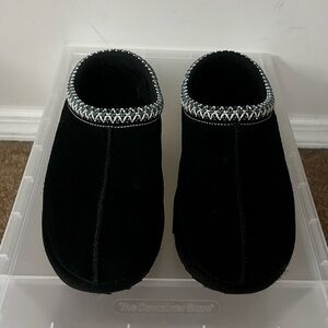 UGG Black Kids Slippers